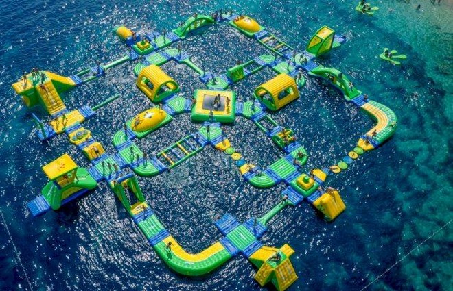 В Дубае открылся парк развлечений на воде