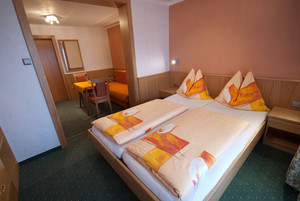 3 Bed Rooms With XXL Beds and Balcony