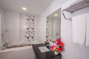 Premier room