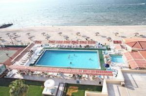 Территория отеля Carlton Sharjah