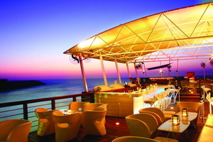Бар отеля Dubai Marine 