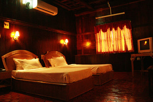 Wooden Heritage King size Cots