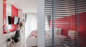 Premier room