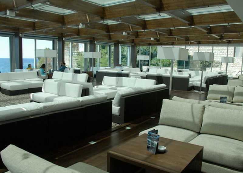 Bay Lounge bar