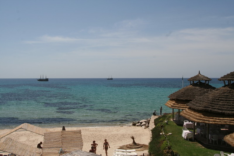 Пляж отеля Bel AZUR 3*+