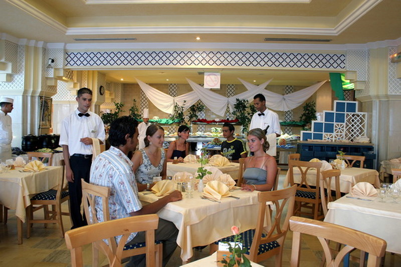 Ресторан в отеле El Mouradi Palace 5*