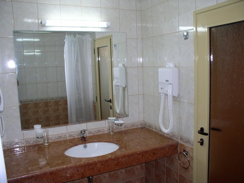 Standard room large