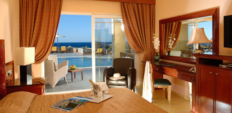 VIP Room Sea View & Sharing Pool