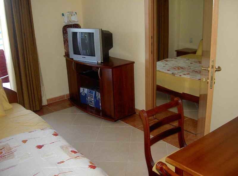 Apartment 04