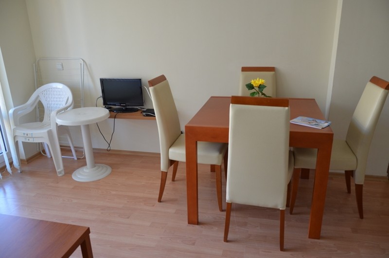 Apartment 4