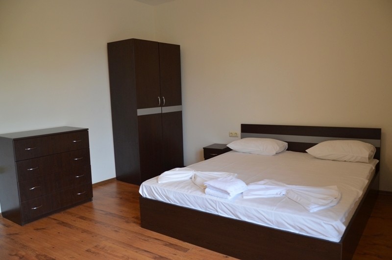 Apartment 4