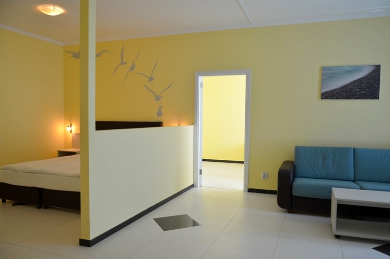 Apartment 4