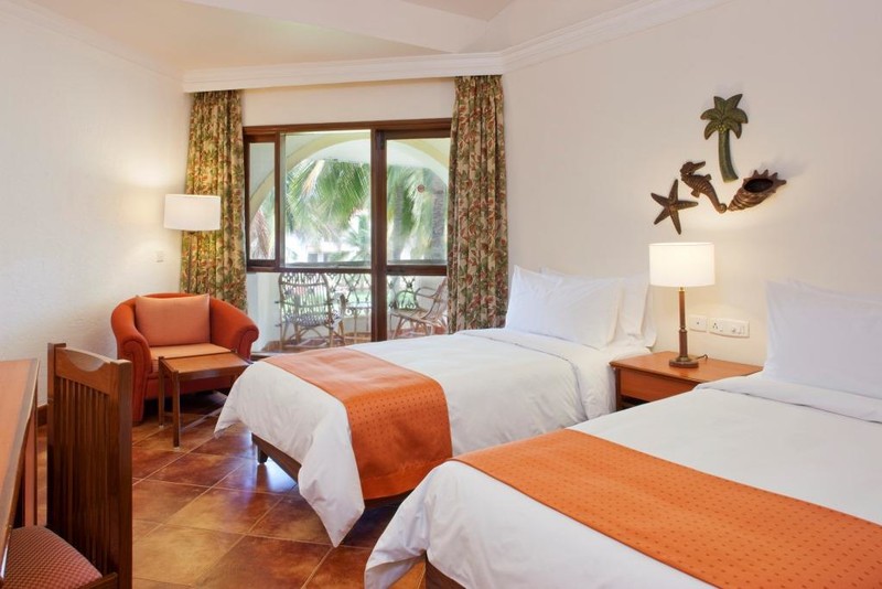 Plaza Room