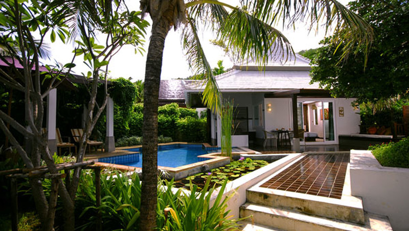 Beachfront Pool Villa