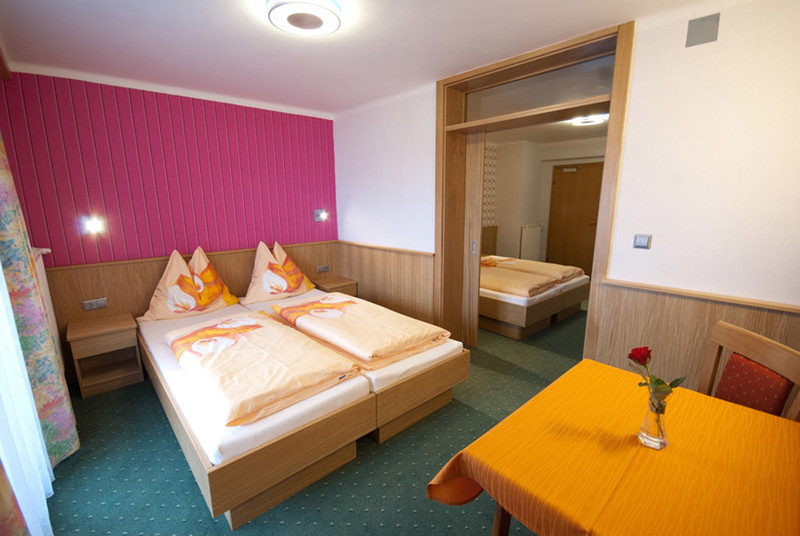 4 Bed Room