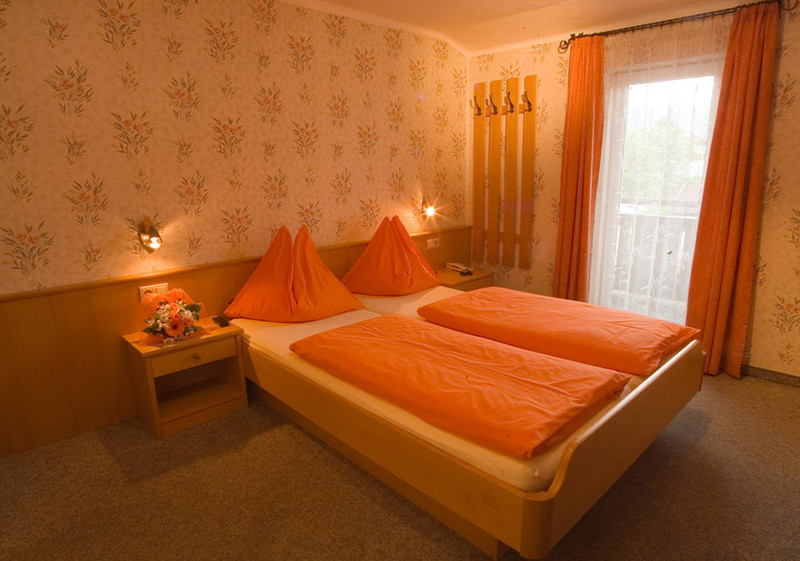 Double rooms some with XXL beds