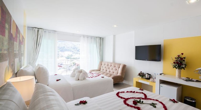 Premier room