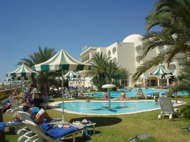 Открытый бассейн в Mehari 5*
