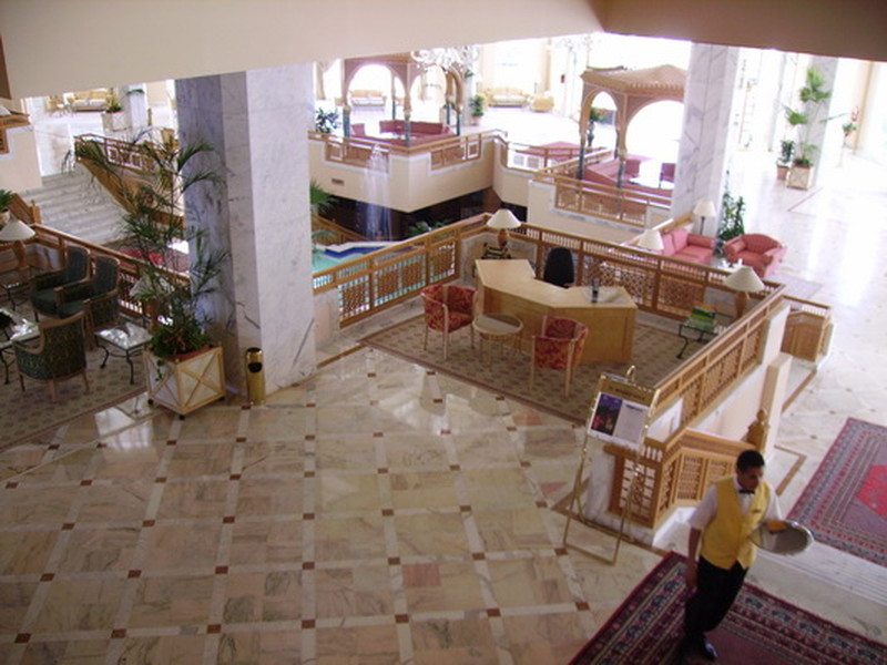 Холл