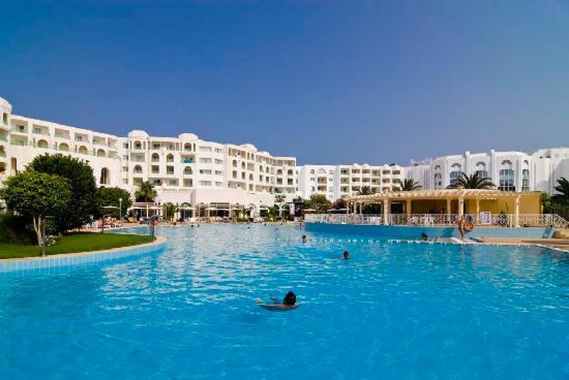 Открытый бассейн El Mouradi Hammamet Resort 5*