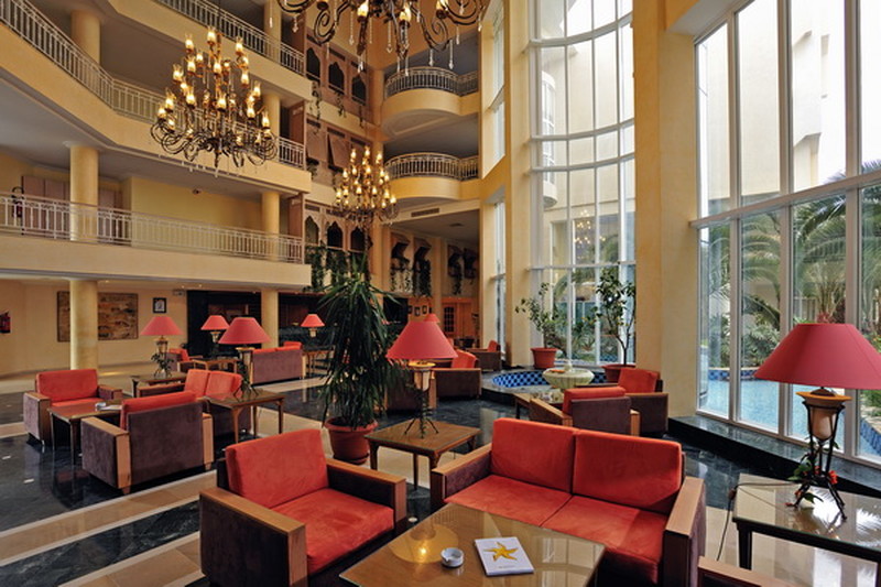 Лобби отеля Iberostar Averroes 4*