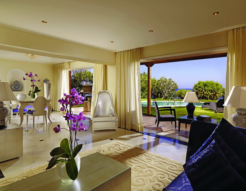 OH All Suite Hotel. Silver maisonette