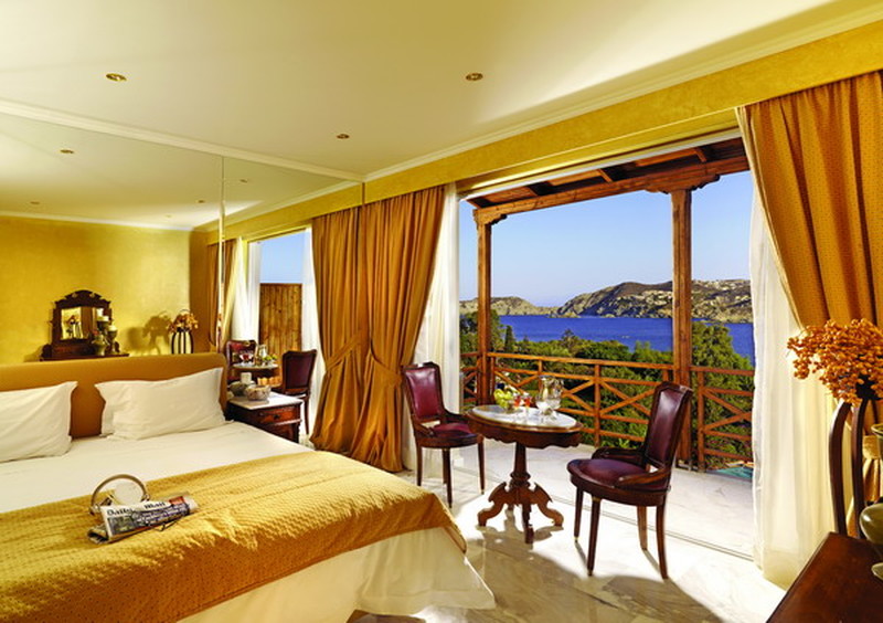 Ruby Red Regal Hotel. Deluxe guestroom SV