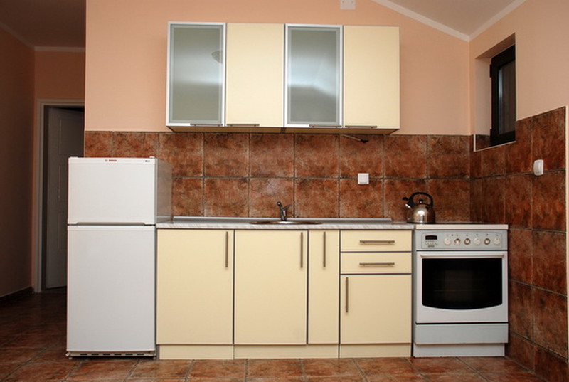 Кухня в апартаментах Two bedroom