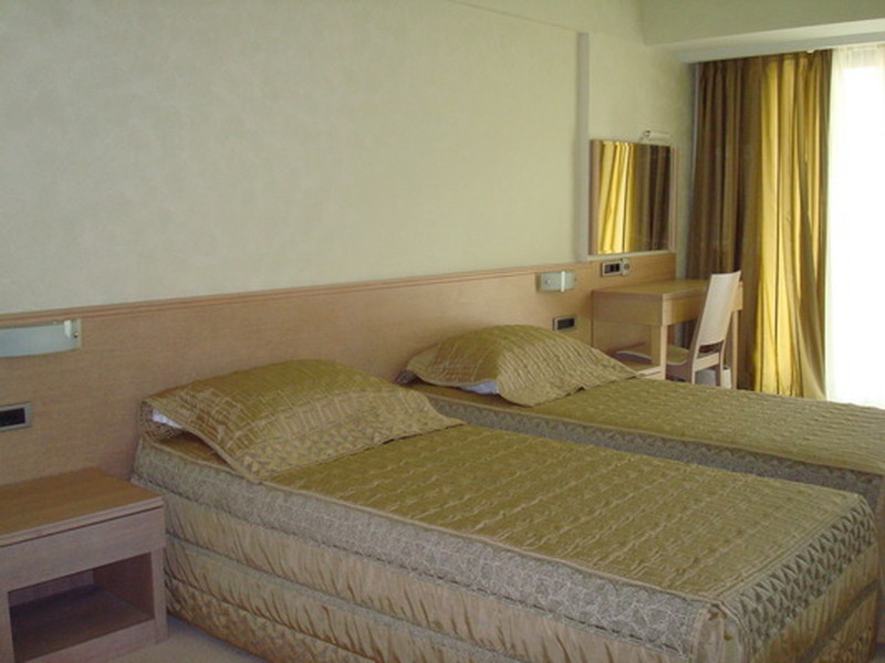 Одна из спален номера Suite Jakuzzi 