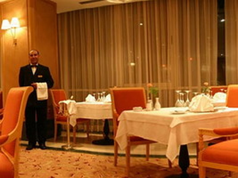 Ресторан в El Mouradi Africa 5*