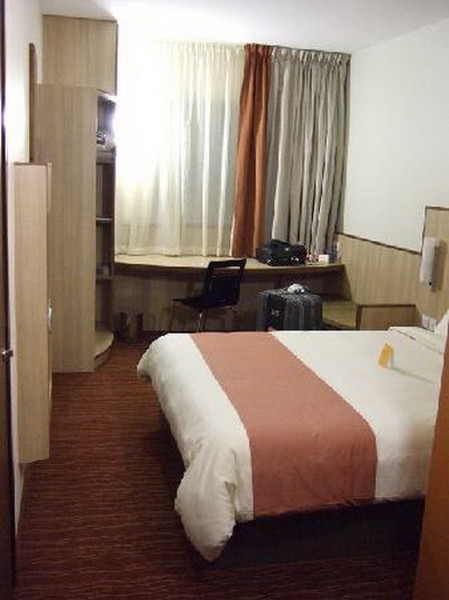 Номер отеля Ibis Al Barsha