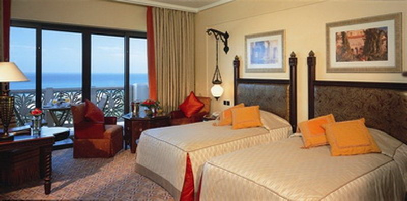 Club Executive Premium Leisure Twin Room