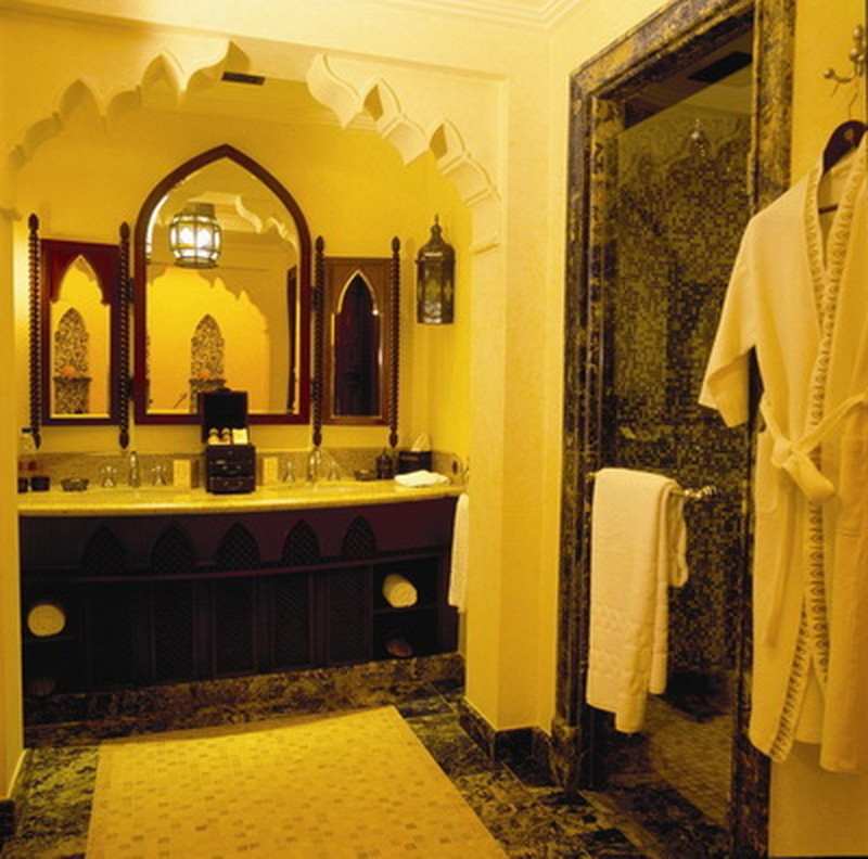 One Bedroom Arabian Gulf Suite ванная