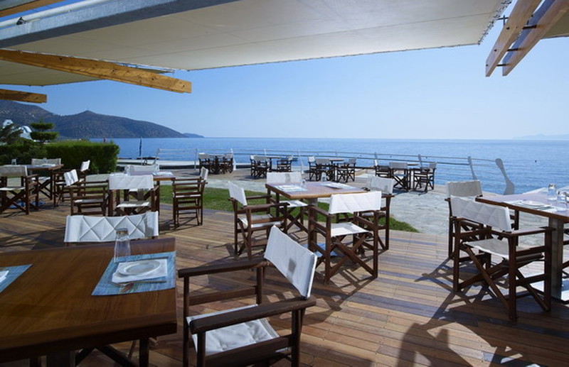 ресторан отеля St Nicolas Bay Resort Hotel & Villas 