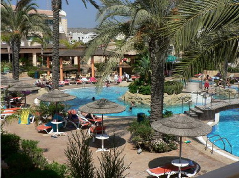 Tasia Maris Gardens Apts 