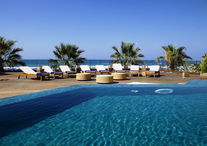 бассейн отеля Aquila Porto Rethymno