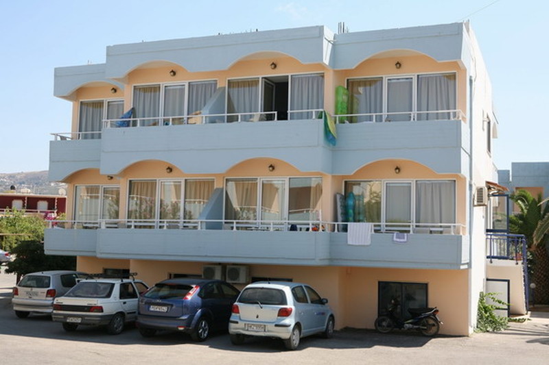 здание отеля Kathrin Beach 