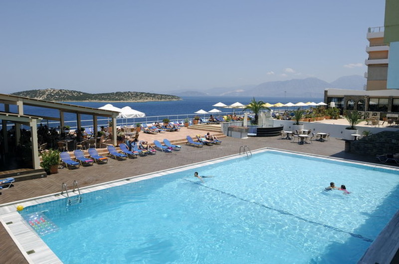 бассейн отеля Iberostar Hermes