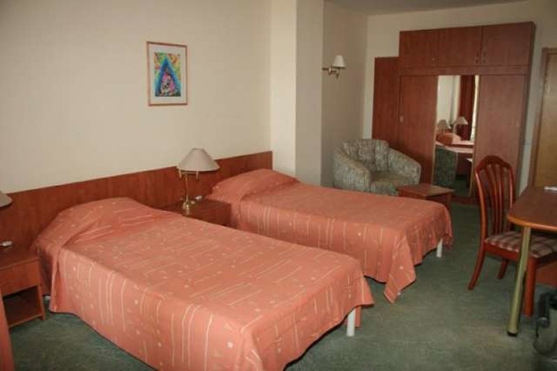Economy room