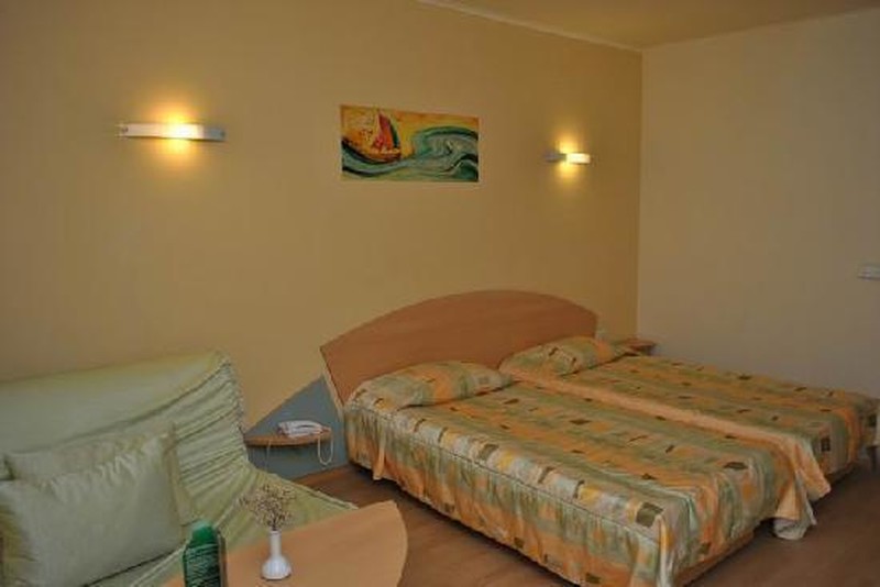 standard room/studio