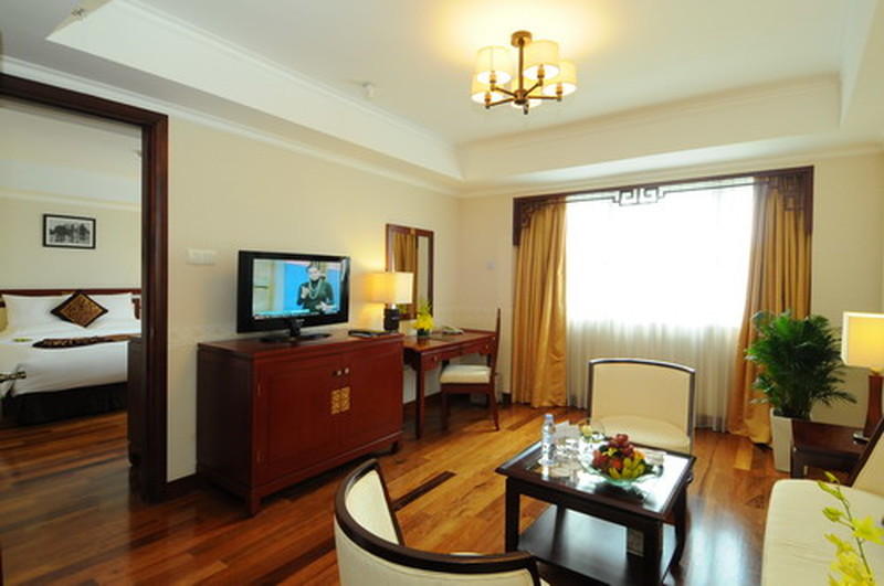 Governor Suite