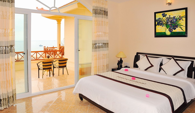 Family Villa bedroom