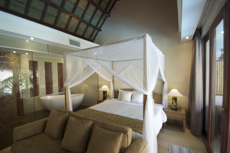 POOL VIEW SUITE