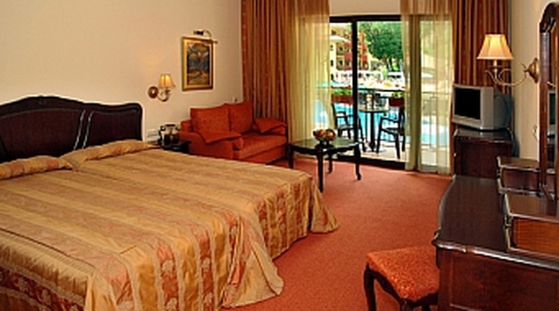 stardart deluxe room