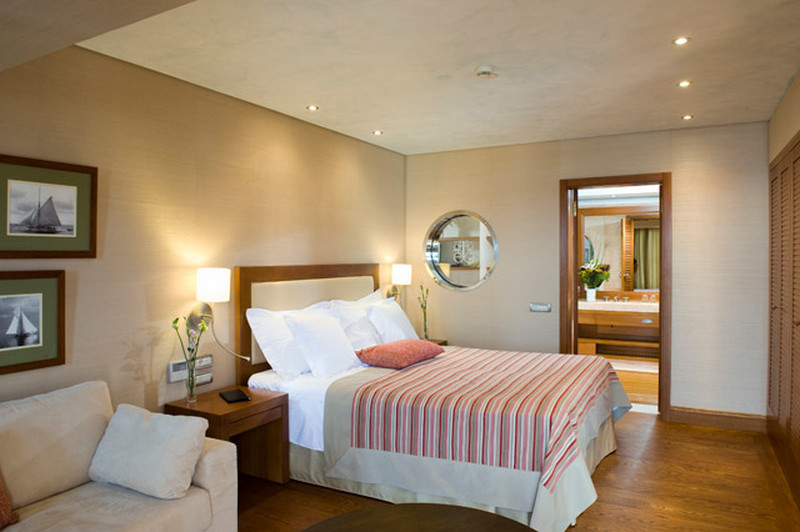 Deluxe Hotel Suite SV
