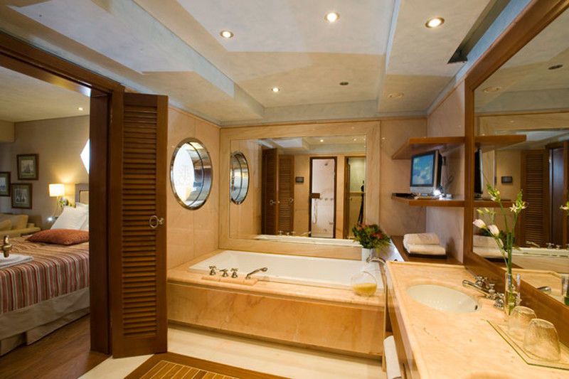 Deluxe Hotel Suite SV