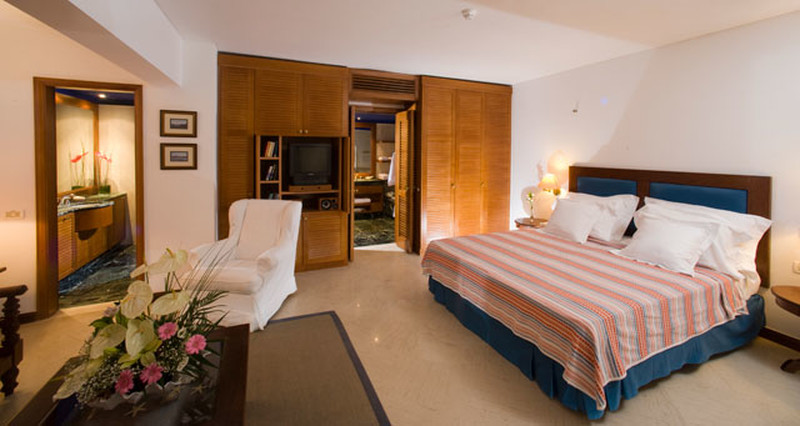 Family Suite GV With Shared Pool