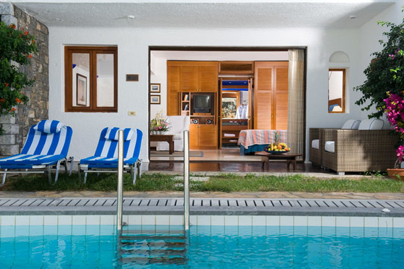 Family Suite GV With Shared Pool