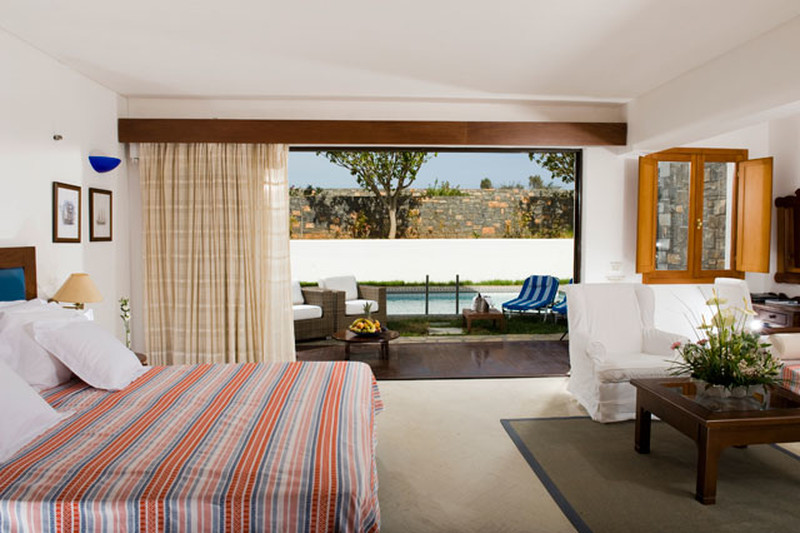 Family Suite GV With Shared Pool