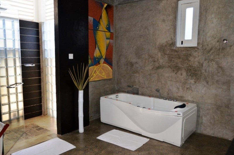 Bathroom Suite Room